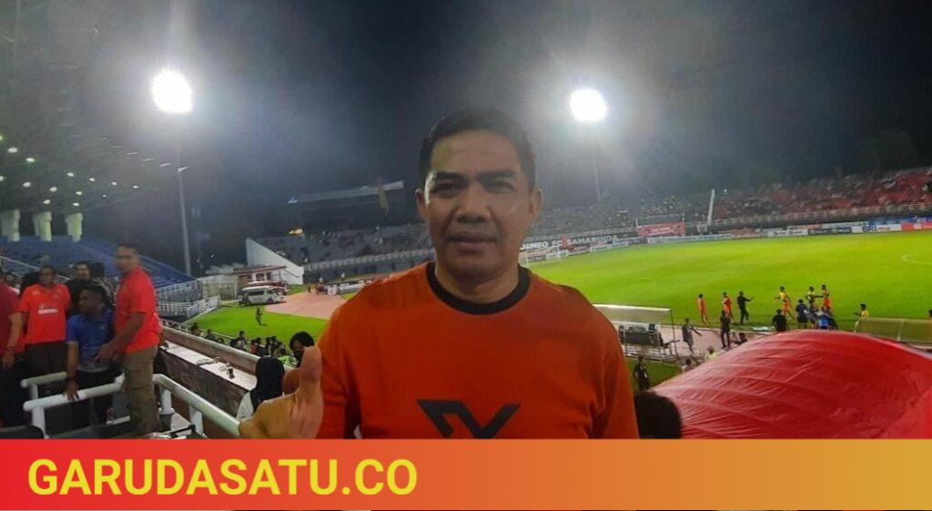 Walikota Samarinda, Andi Harun usai menonton laga Borne FC Vs Barito Putera di Stadion Segiri Samarinda, pada Sabtu (21/1/2023).